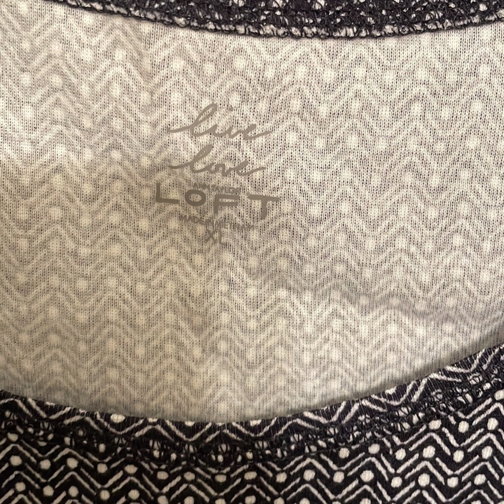 EUC LOFT women’s blue and white print tank XL - Picture 2 of 3